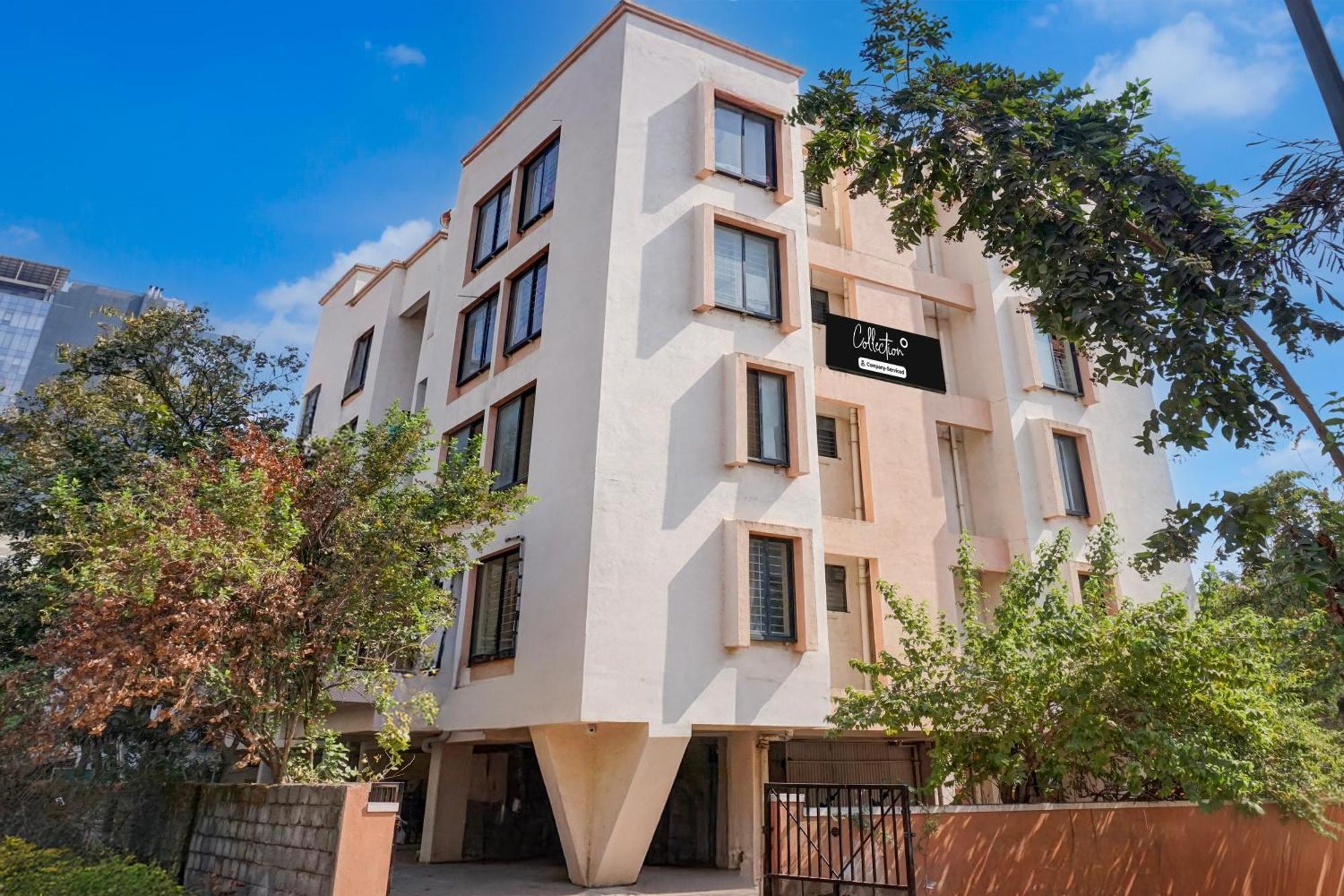 Super Collection O Veerbhadra Nagar Baner Hotell Méribel Village Exteriör bild